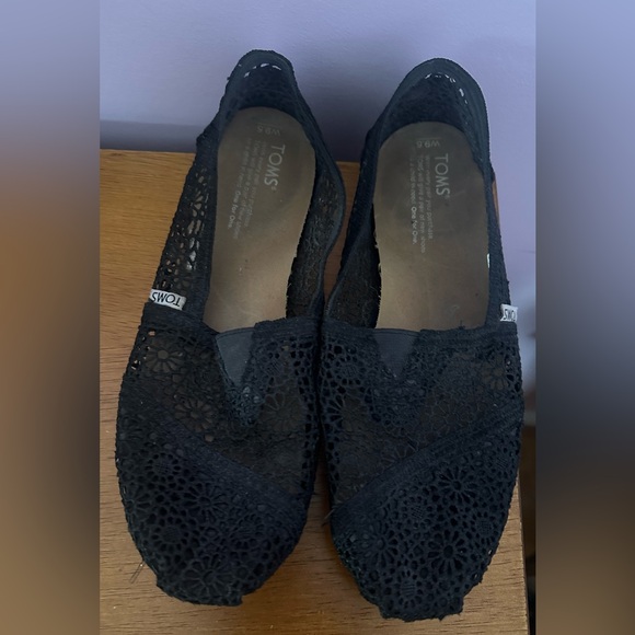 TOMS slip on - Picture 2 of 3